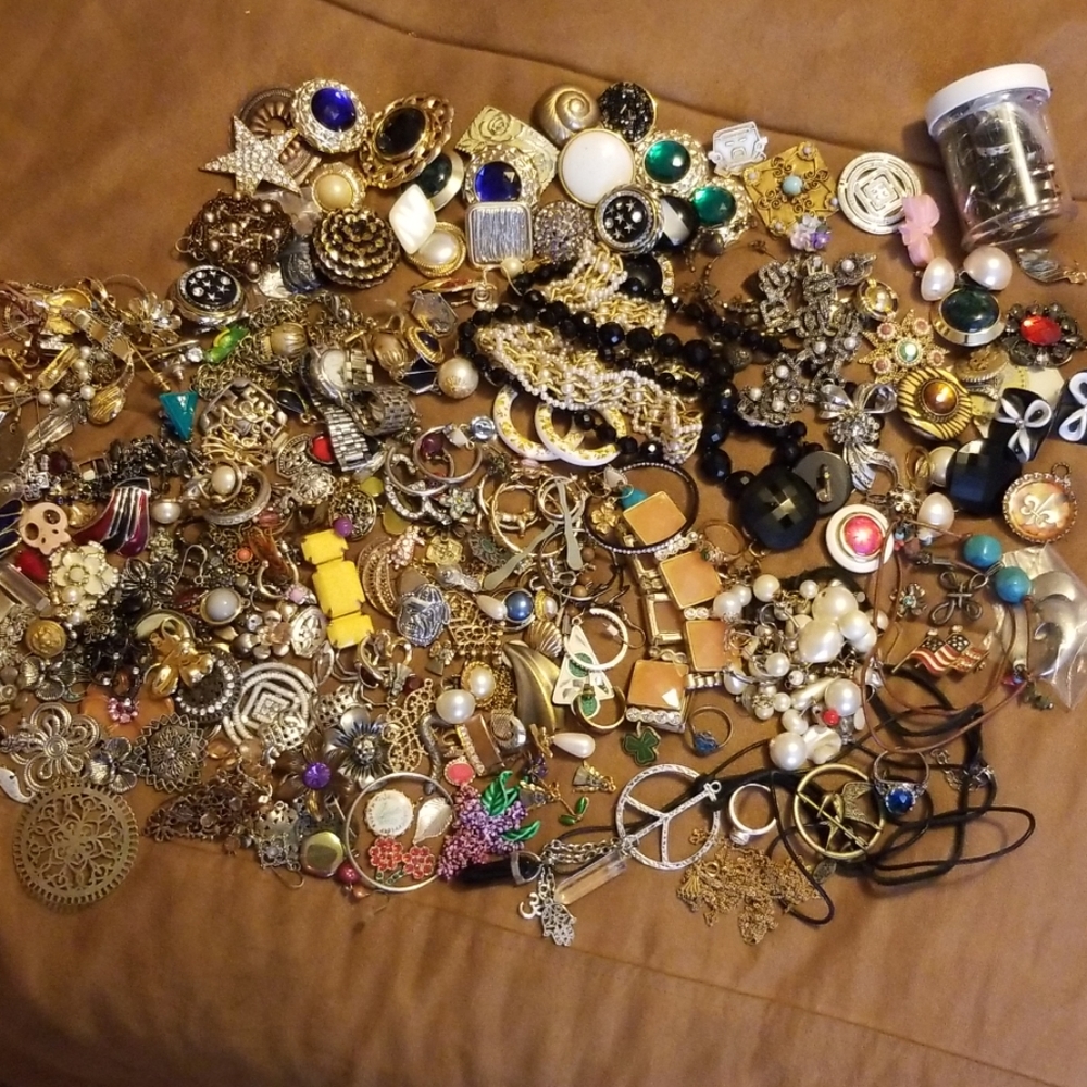 Craft Jewelry lot 5.6 pounds